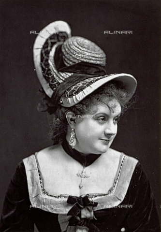 PDC-A-004660-0022 - Half-length portrait of the singer Desclauzas. She is wearing an extravagant hat - Date of photography: 1874 ca. - Alinari Archives, Florence