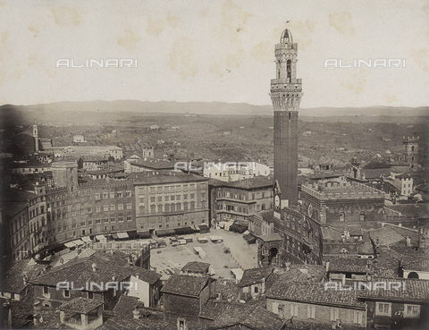 PDC-F-004413-0000 - Panorama of Siena. At the center Piazza del Campo dominated by the Torre del Mangia - Date of photography: 1855 ca. - Alinari Archives, Florence