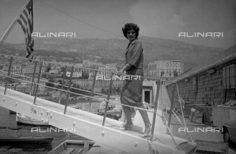 RVA-S-007571-0015 - Maria Callas (1923-1977) a bordo del "Christina", Nizza - Data dello scatto: 07/1959 - Bernard Lipnitzki / Roger-Viollet/Alinari