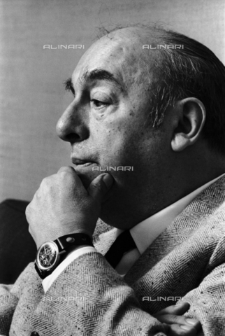 RVA-S-024254-0009 - Pablo Neruda (1904-1973), scrittore cileno - Data dello scatto: 1954 ca. - Jean-Régis Roustan / Roger-Viollet/Alinari