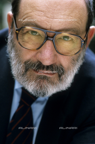 RVA-S-042531-0018 - The writer and philosopher Umberto Eco - Date of photography: 12/04/1999 - Jean-Paul Guilloteau / Roger-Viollet/Alinari