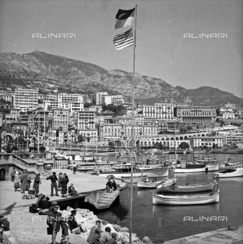 RVA-S-052158-0017 - Il porto di Montecarlo - Data dello scatto: 1950 ca. - Ray Halin / Roger-Viollet/Alinari