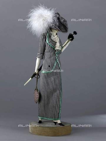 RVA-S-057442-0010 - Lafitte Désirat, modellini di abiti di moda, Galliera, Musée de la Mode de la Ville de Paris, Parigi - Galliera/Eric Emo / Roger-Viollet/Alinari