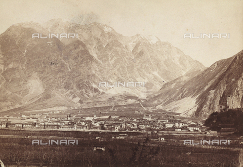 TCF-F-000649-0000 - View of Gemona, seen from the train station - Date of photography: 1910 ca. - Touring Club Italiano/Alinari Archives Management
