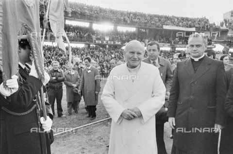 TEA-S-551088-A42A - The visit of Pope John Paul II (Karol Wojtyla) to the stage of Terni - Date of photography: 19/03/1981 - Alinari Archives, Florence