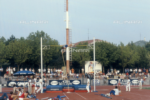TEA-S-630209-A002 - Championships in Athletics: pole vault, Rome - Date of photography: 1974-1987 - Alinari Archives, Florence