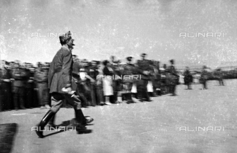 UAQ-S-000061-0023 - Spanish Civil War 1936-1939: The parade of the legionaries in Recajo, Logroà±o, La Rioja - Date of photography: 10/1938 - Alinari Archives, Florence