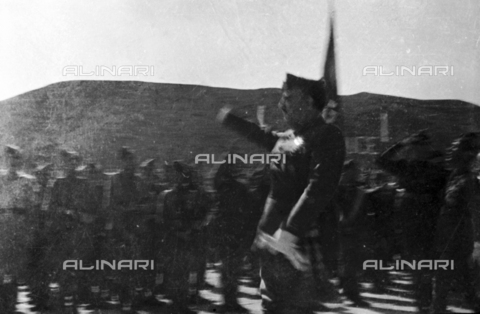 UAQ-S-000061-0024 - Spanish Civil War 1936-1939: The parade of the legionaries in Recajo, Logroà±o, La Rioja - Date of photography: 10/1938 - Alinari Archives, Florence