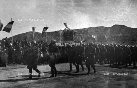 UAQ-S-000061-0036 - Spanish Civil War 1936-1939: The parade of the legionaries in Recajo, Logroà±o, La Rioja - Date of photography: 10/1938 - Alinari Archives, Florence