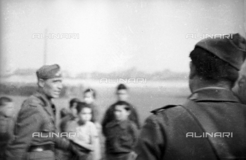 UAQ-S-000061-0199 - Spanish Civil War 1936-1939: The parade of the legionaries in Recajo, Logroà±o, La Rioja - Date of photography: 10/1938 - Alinari Archives, Florence