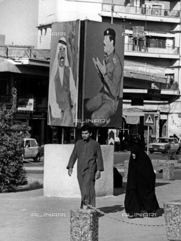 ULL-F-175742-0000 - Photo of Iraqi President Saddam Hussein in the streets of Baghdad - Date of photography: 1990 - Spiegl / Ullstein Bild / Alinari Archives