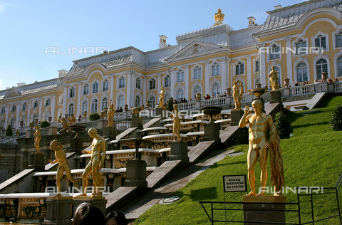 ULL-S-000100-7900 - Palace of Peter the Great, called Palace of the Fountains, St. Petersburg - Date of photography: 09/08/2007 - Wodicka / Ullstein Bild / Alinari Archives